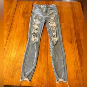 American Eagle 360 Ne(x)t level stretch distressed jeans size 0 reg light denim